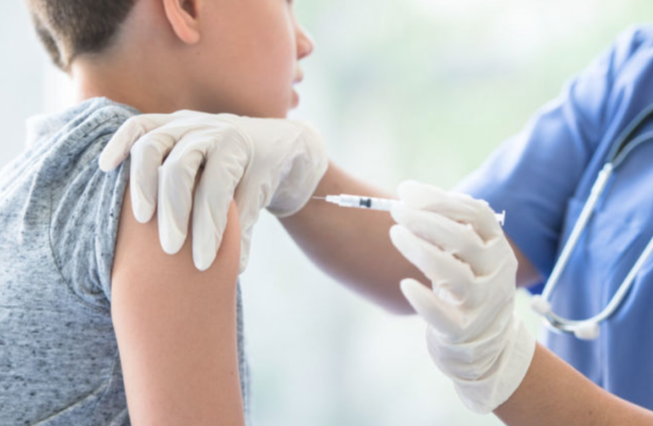 Vaccino anti-Covid ai bambini, tra sicurezza e perplessità 1